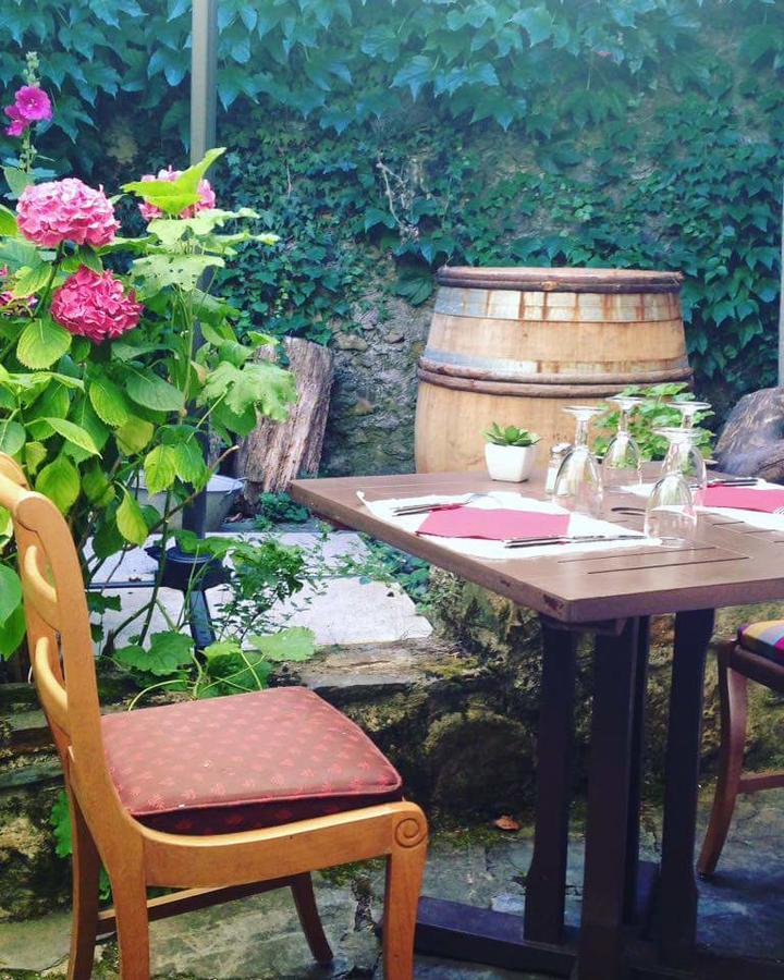 Отель Les Tables De La Fontaine Florac Экстерьер фото